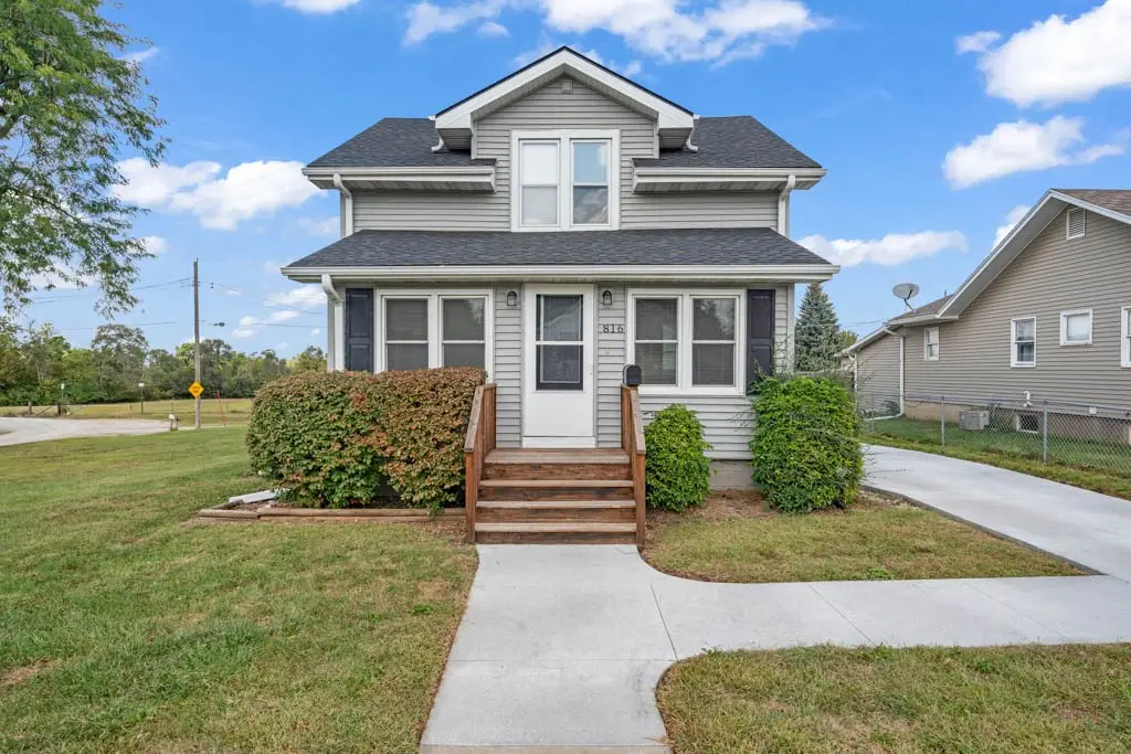 816 N 7th Avenue W, Newton, IA 50208 - Image #1