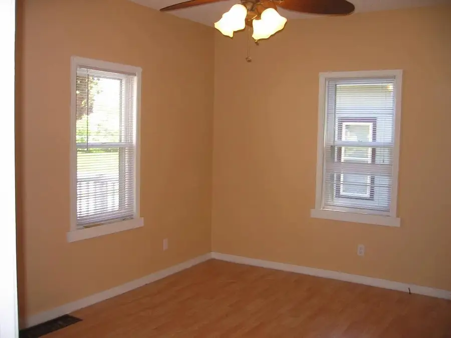 232/234 8th Street #2, West Des Moines, IA 50265 - Image #2