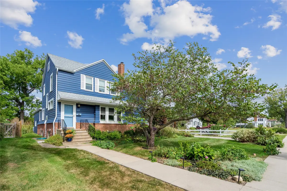 607 10th Avenue, Grinnell, IA 50112 - Image #1