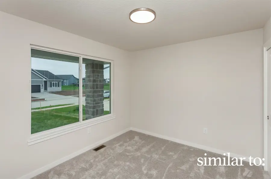 9930 Watermeadow Circle, Johnston, IA 50131 - Image #3