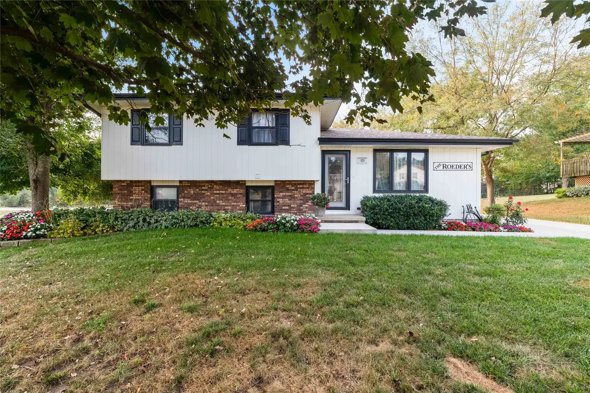 105 Feller Curve, Van Meter, IA 50261 - #1