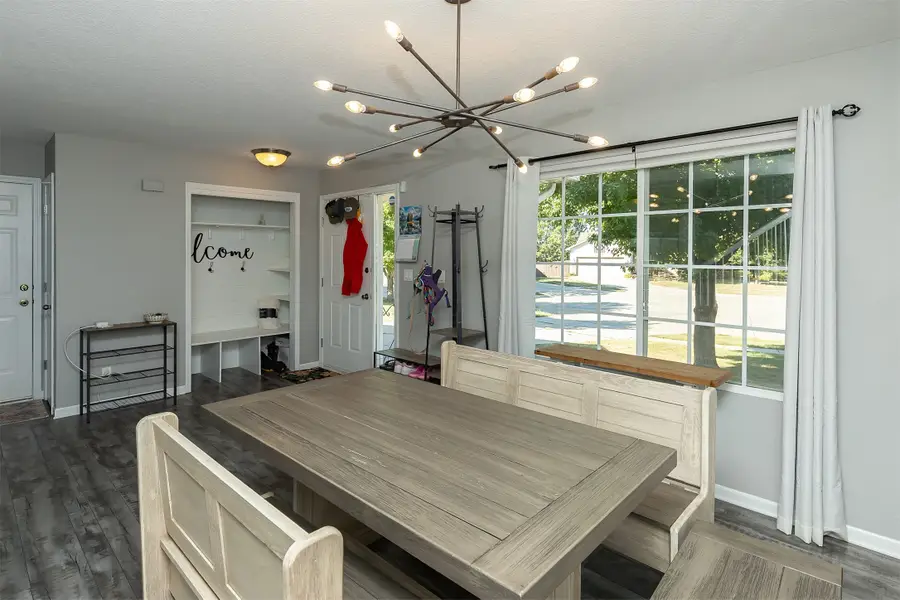 825 SE Hummingbird Circle, Waukee, IA 50263 - Image #2