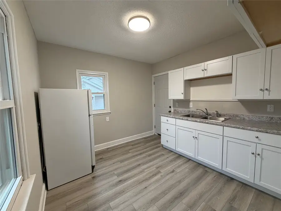 3927 13th Street, Des Moines, IA 50313 - Image #2