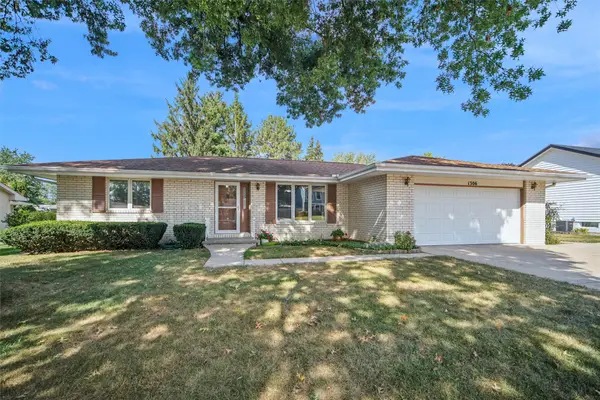 1306 E Girard Avenue, Indianola, IA 50125