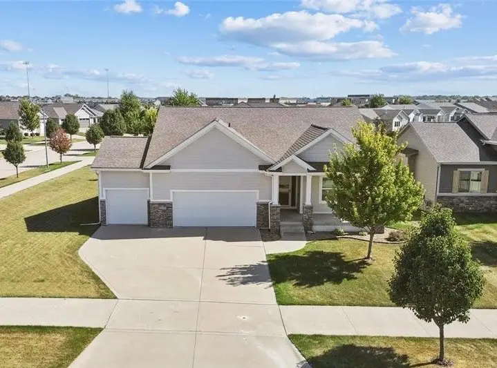 2001 NW Reinhart Drive, Ankeny, IA 50023 - #1