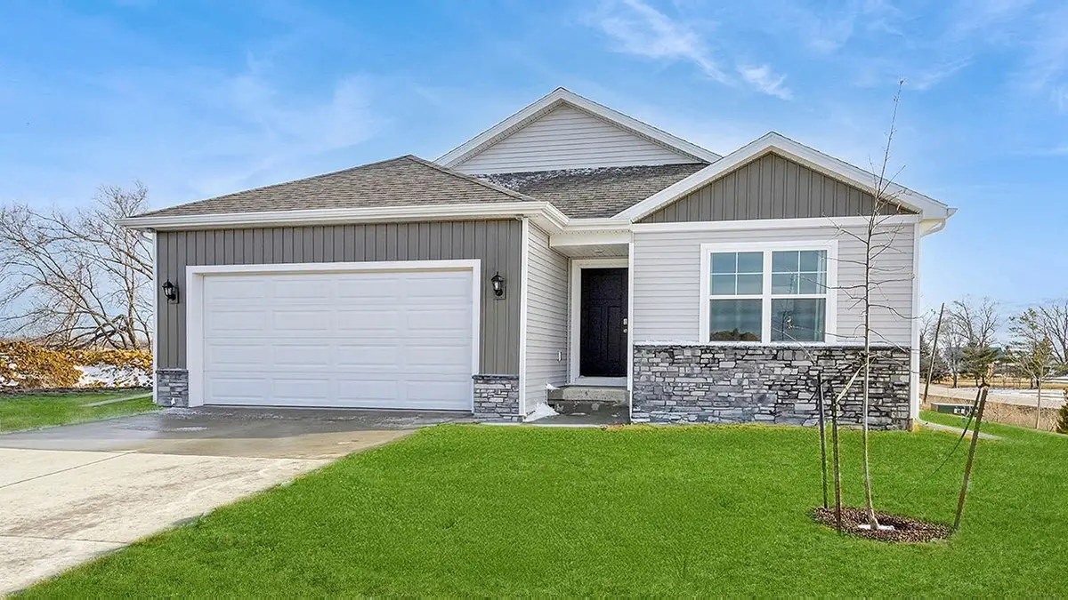 2916 Plum Drive, Norwalk, IA 50211 - Image #1