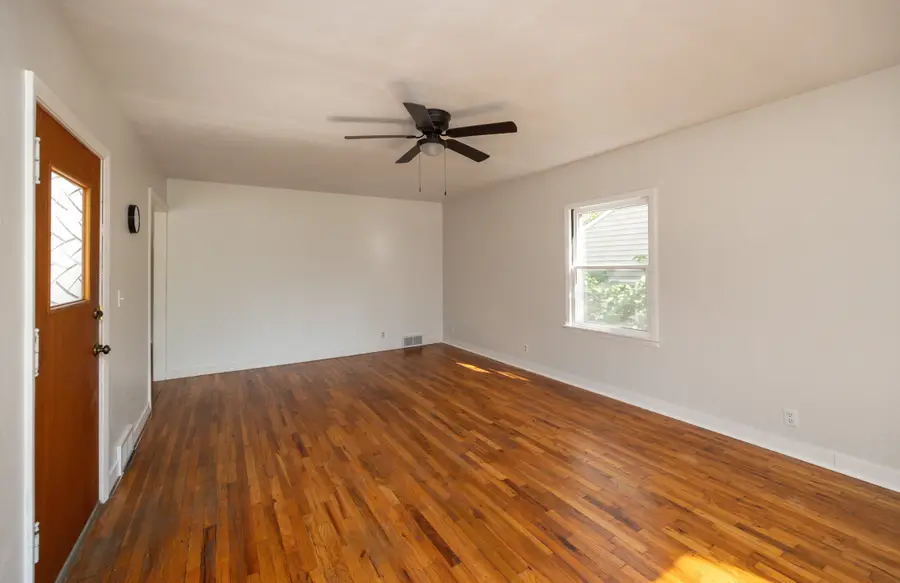 2823 Holcomb Avenue, Des Moines, IA 50310 - Image #3