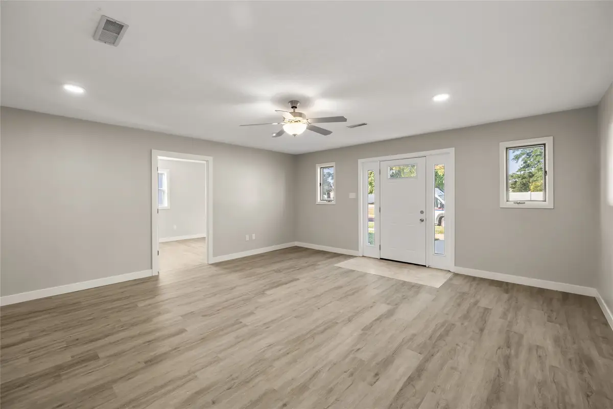 105 S 6th Street, Adel, IA 50003 - Image #1