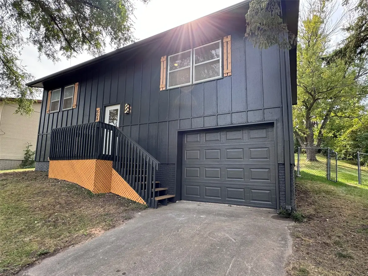 608 Armory Avenue, Chariton, IA 50049 - Image #1