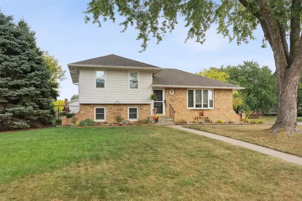 4421 77th Street, Urbandale, IA 50322