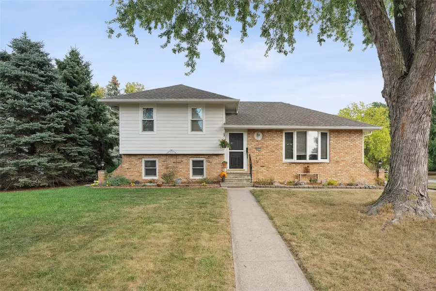 4421 77th Street, Urbandale, IA 50322 - Image #2