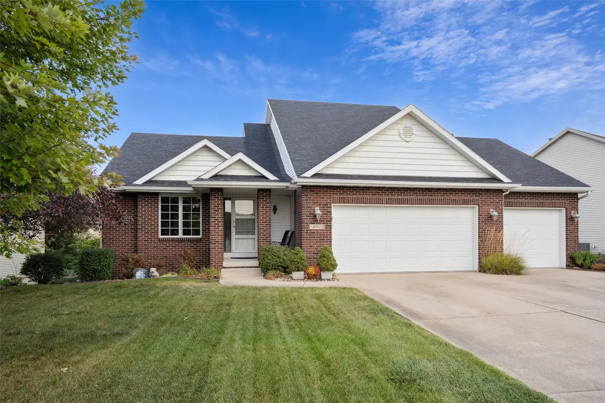 16009 Walnut Hills Drive, Urbandale, IA 50323 - Image #1