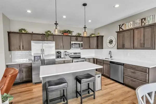 2921 Bos Landen Drive, Pella, IA 50219