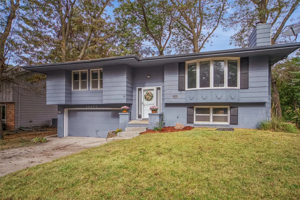 10475 Sunset Terrace, Clive, IA 50325 - #1