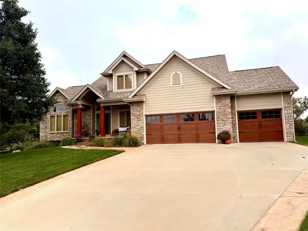 2919 157th Street, Urbandale, IA 50323