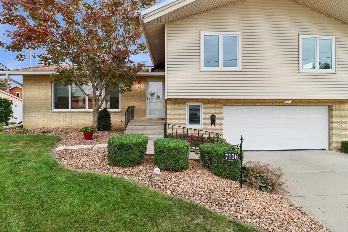 7136 Garrison Road, Windsor Heights, IA 50324 - Image #1