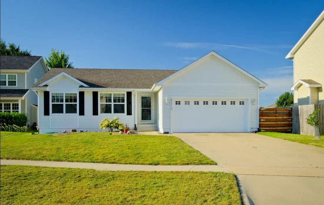 9372 Fairview Drive, West Des Moines, IA 50266 - Image #1