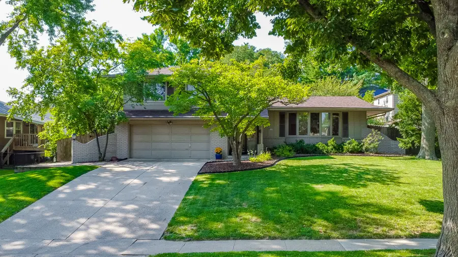 2408 Pleasant Street, West Des Moines, IA 50266 - Image #2