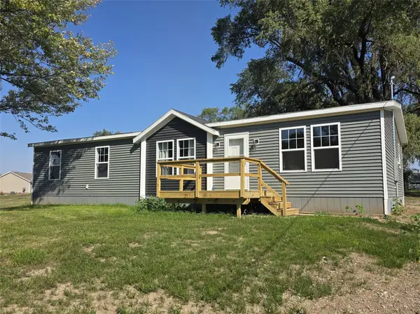 2042 Story Drive, Knoxville, IA 50138