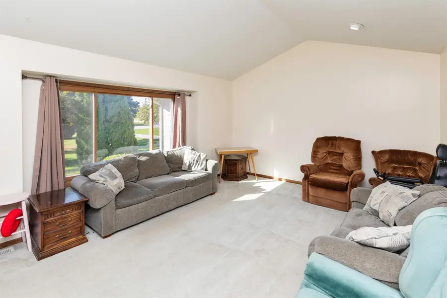 8034 NE 38th Avenue, Altoona, IA 50009 - Image #3