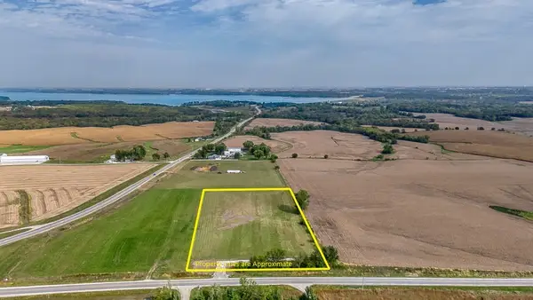 1078 Highway G46, Knoxville, IA 50138