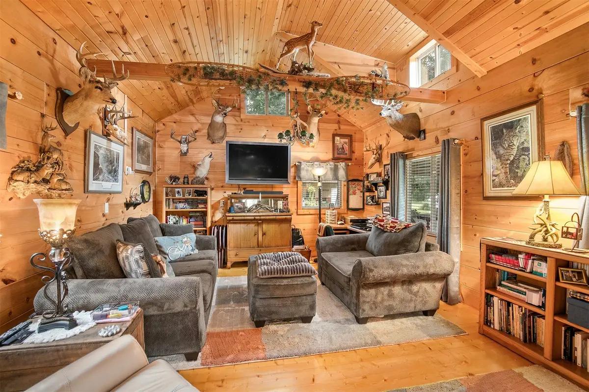 1052 100th Street, Derby, IA 50068 - Image #1