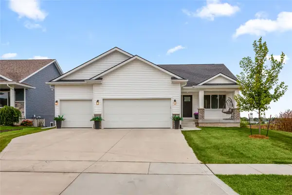 1824 Crabapple Lane, Granger, IA 50109