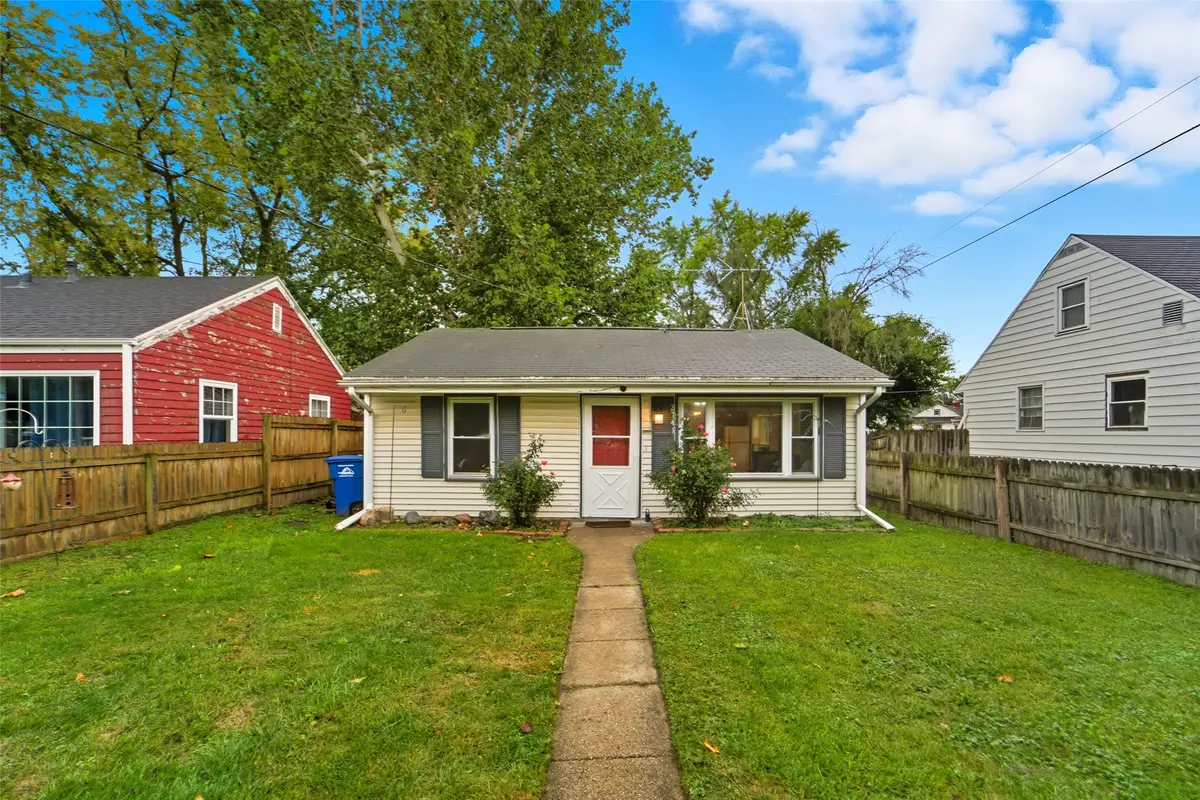2741 Kinsey Avenue, Des Moines, IA 50317 - Image #1