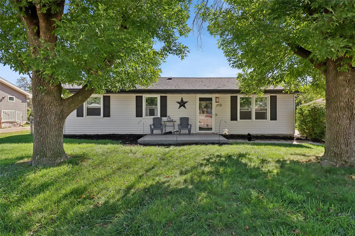 213 10th Avenue Sw, Altoona, IA 50009 - Image #1