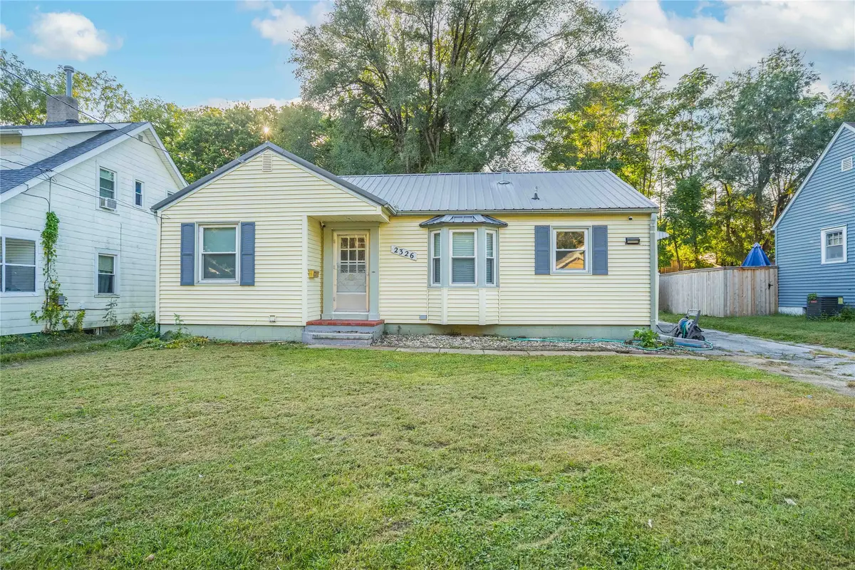 2326 E 11th Street, Des Moines, IA 50316 - Image #1