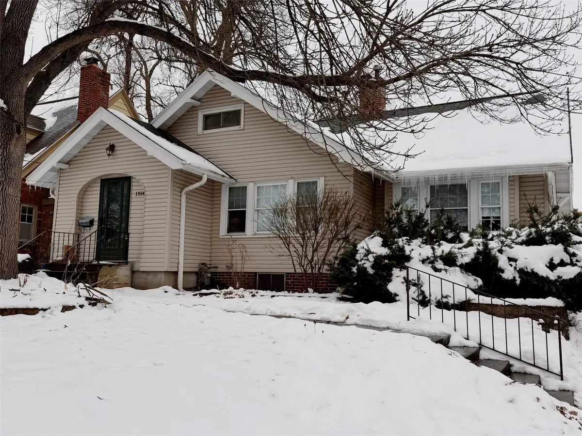 1914 40th Place, Des Moines, IA 50310 - Image #1