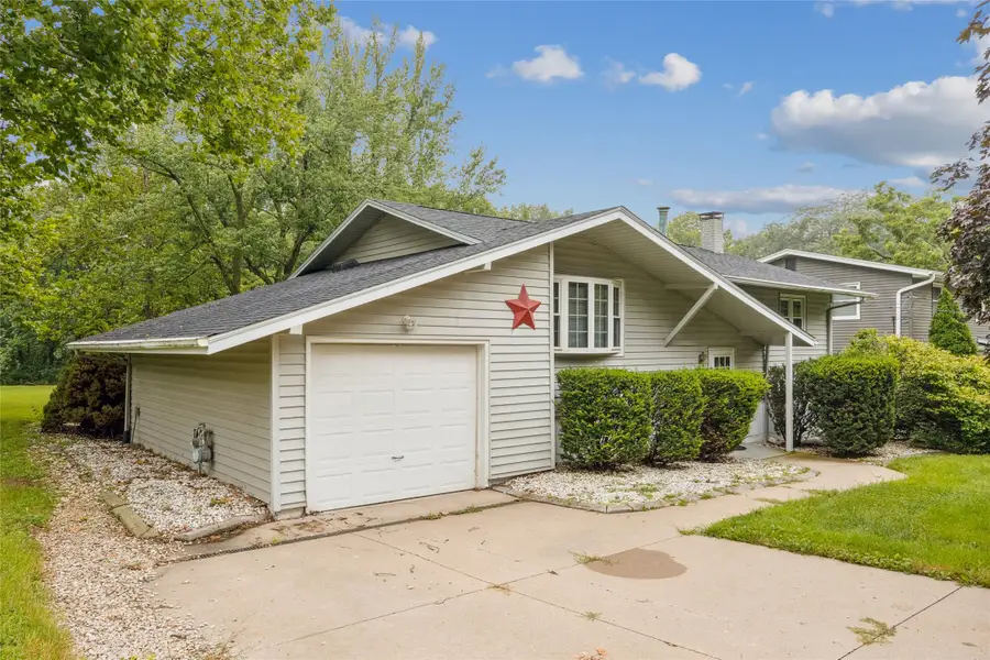 622 E Alta Vista Avenue, Ottumwa, IA 52501 - Image #2