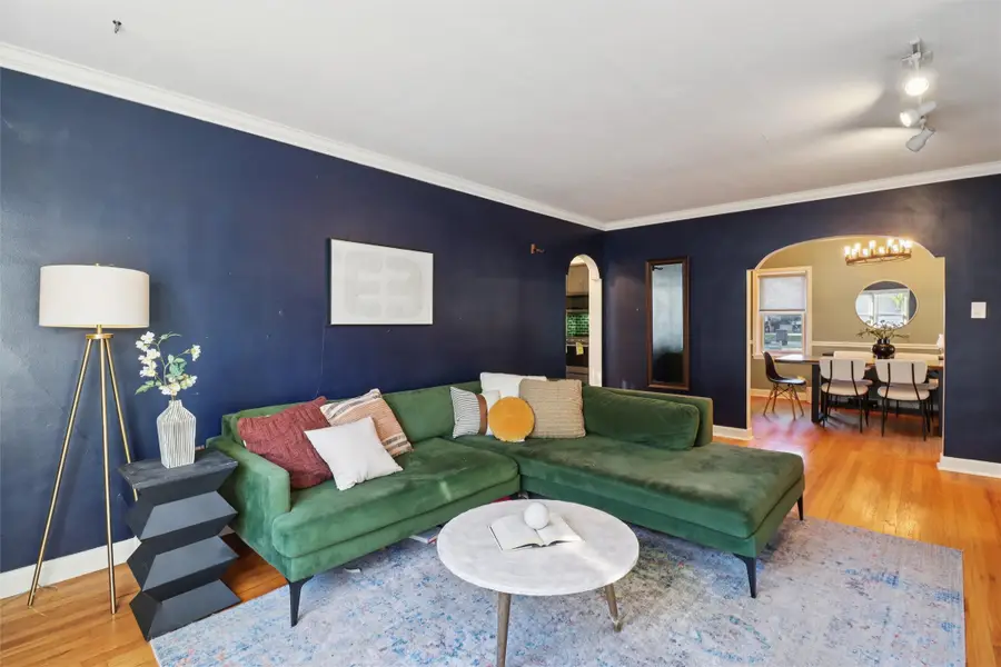 2104 39th Street, Des Moines, IA 50310 - Image #3