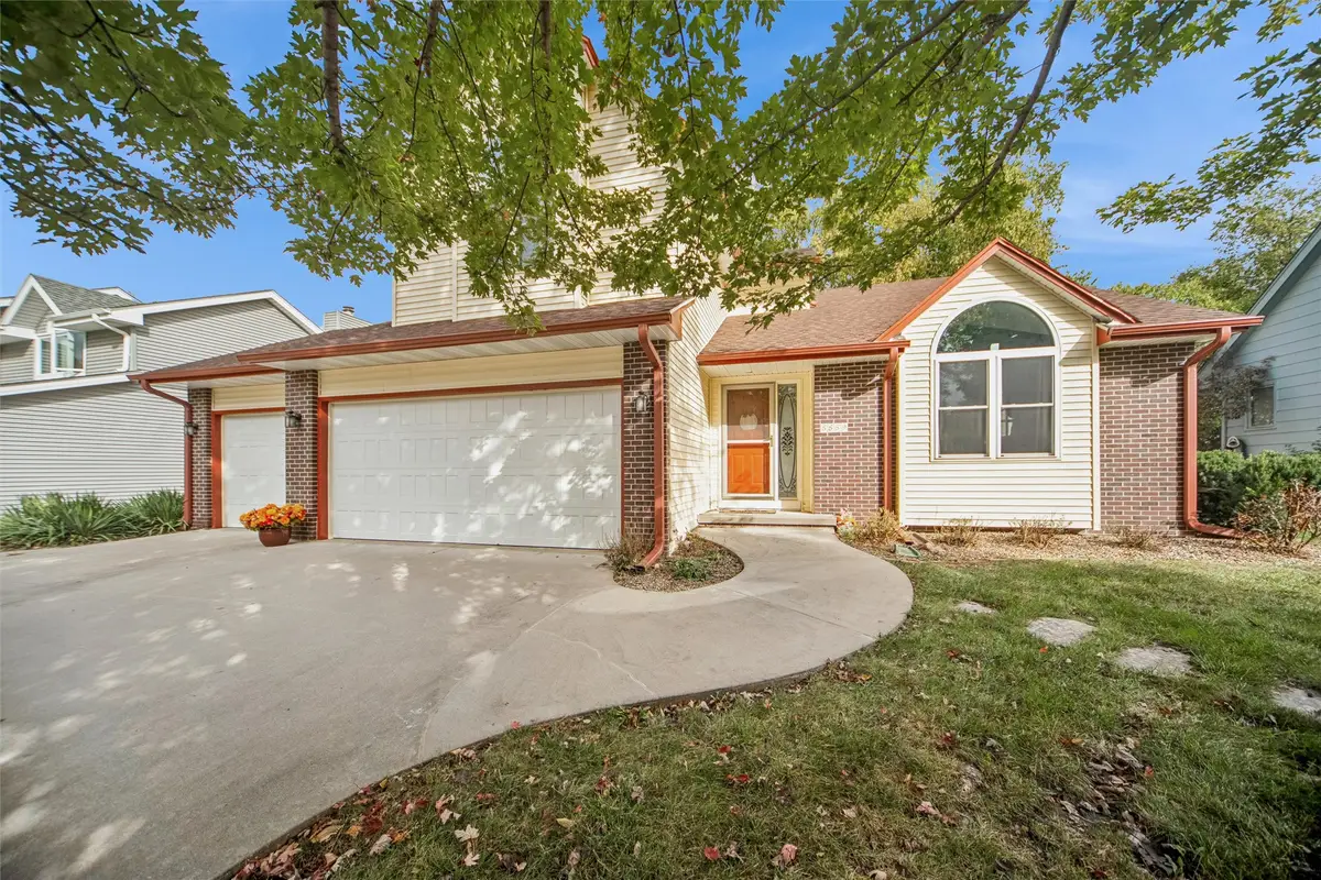 5559 Kensington Circle, Johnston, IA 50131 - Image #1