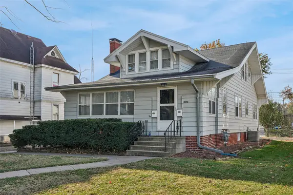 3210 E 7th Street, Des Moines, IA 50316