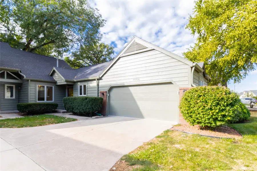 3508 Oak Creek Place, West Des Moines, IA 50265 - Image #2