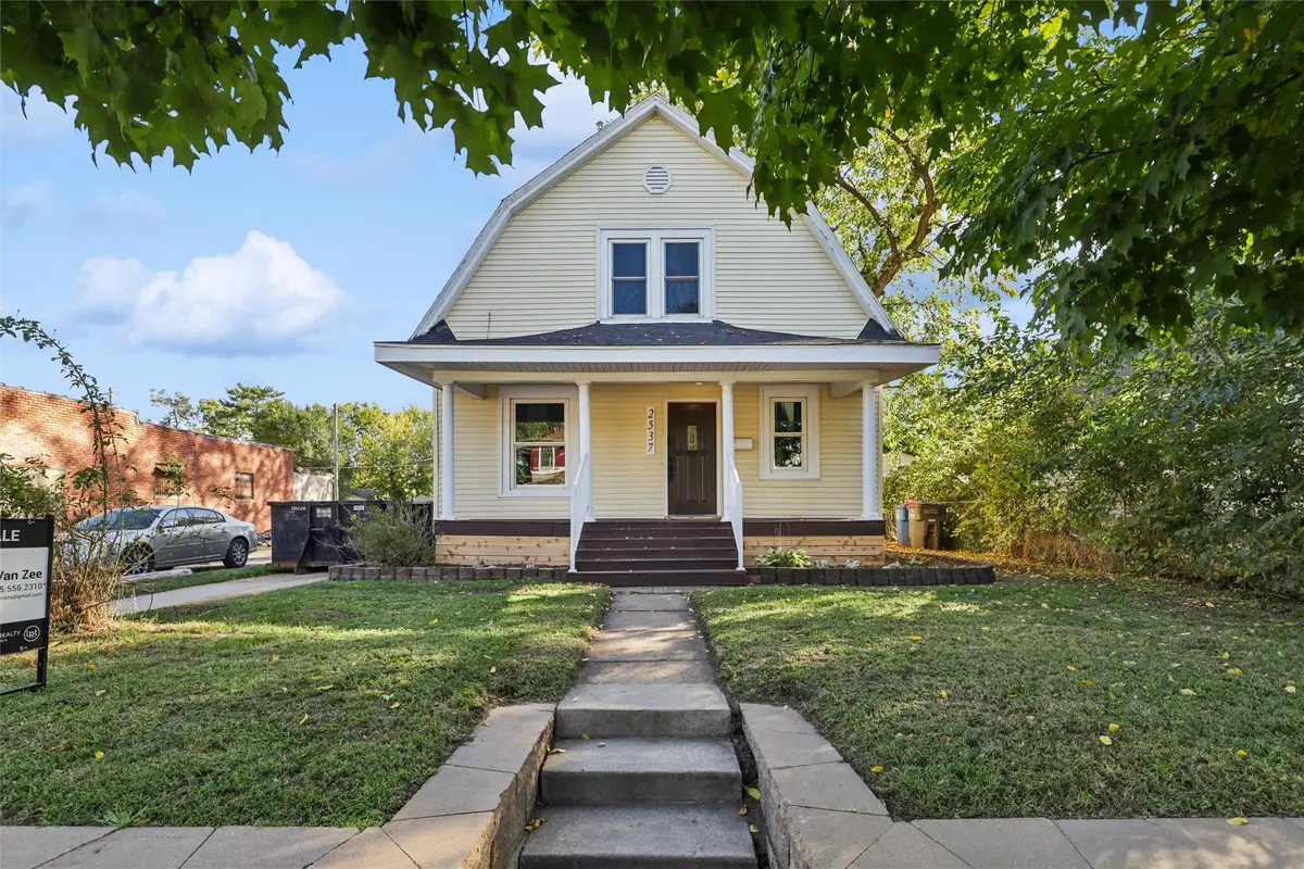 2537 E Walnut Street, Des Moines, IA 50317 - Image #1