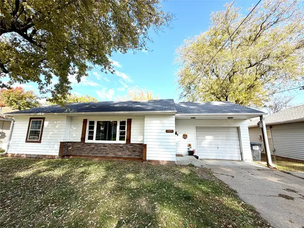 1117 3rd Avenue, Oskaloosa, IA 52577