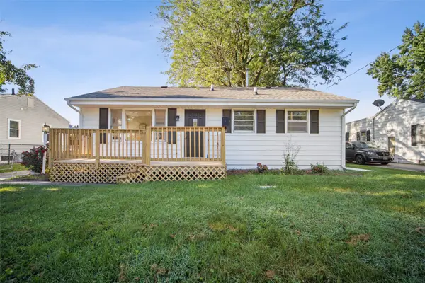 1916 Locust Street, West Des Moines, IA 50265