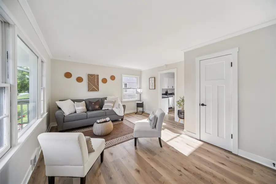 1916 Locust Street, West Des Moines, IA 50265 - #2