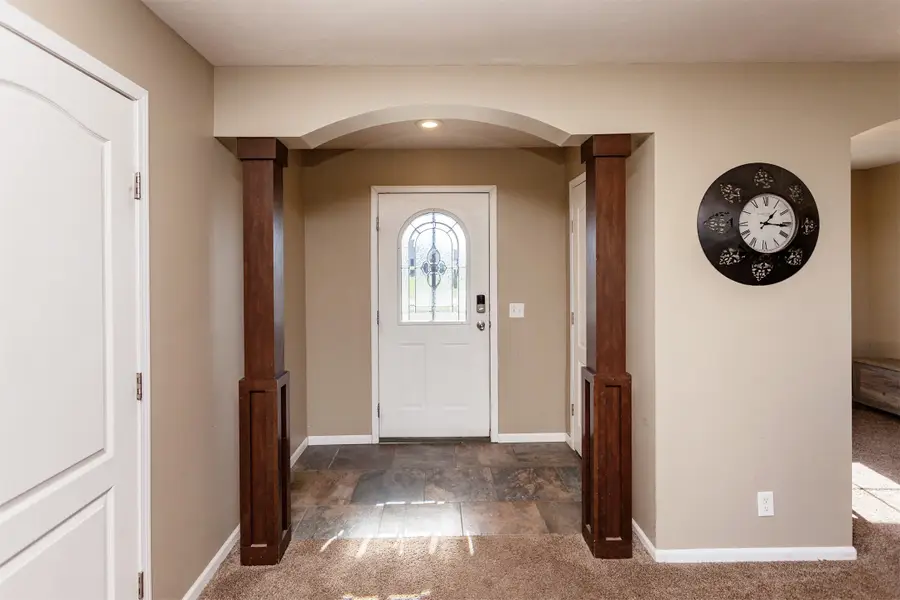 19075 Jewell Drive, Earlham, IA 50072 - Image #3