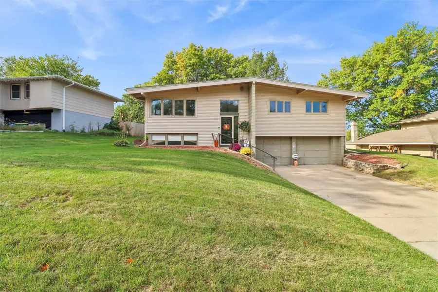 1107 Ann Parkway, Indianola, IA 50125 - Image #2
