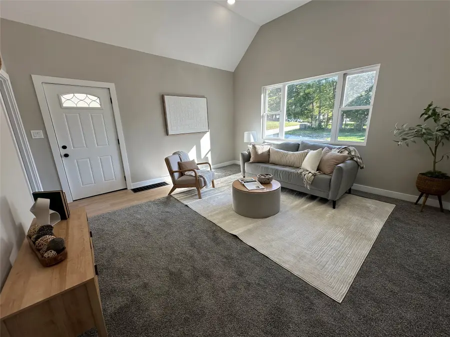 110 E Grade Street, Winterset, IA 50273 - Image #3