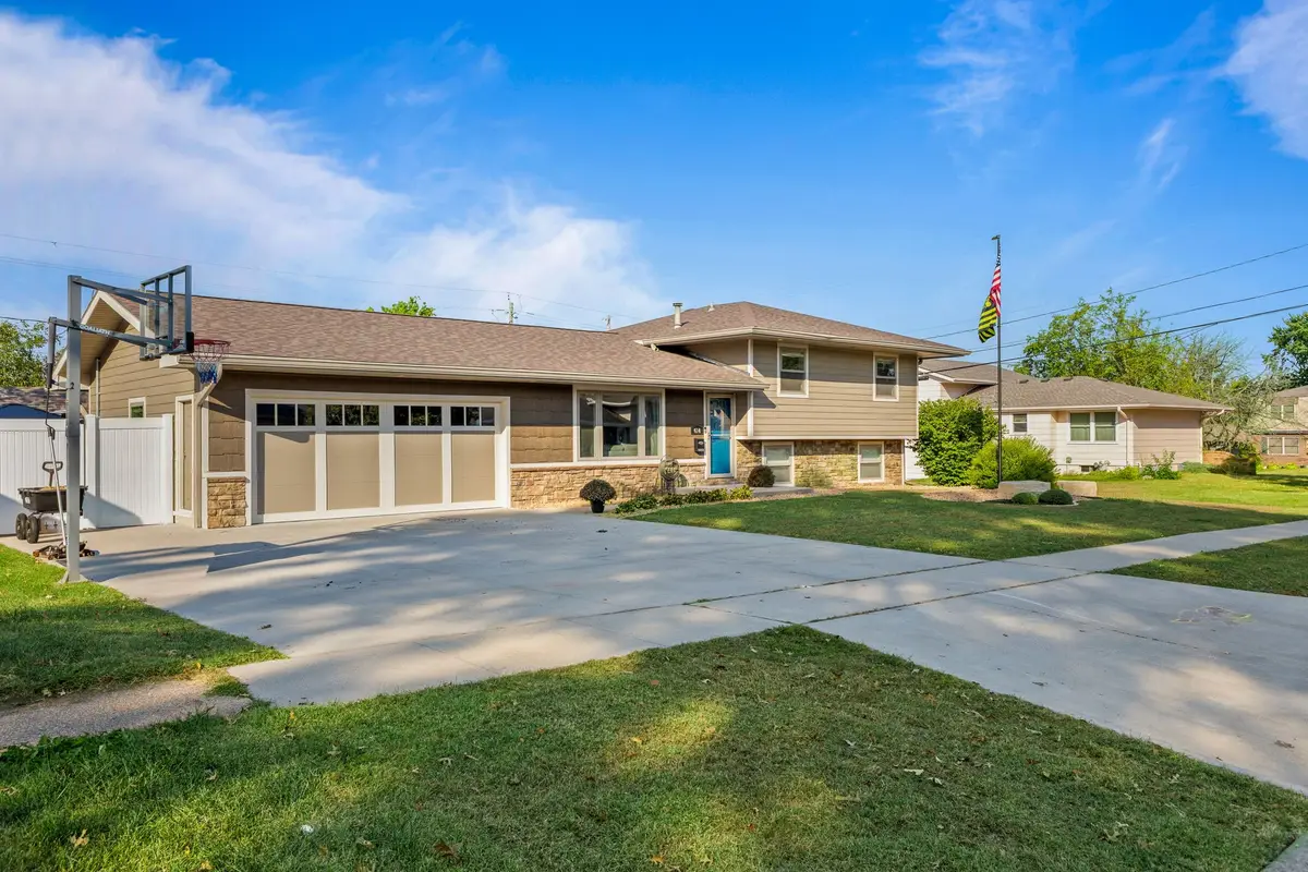 614 SE 10th Street, Ankeny, IA 50021 - Image #1