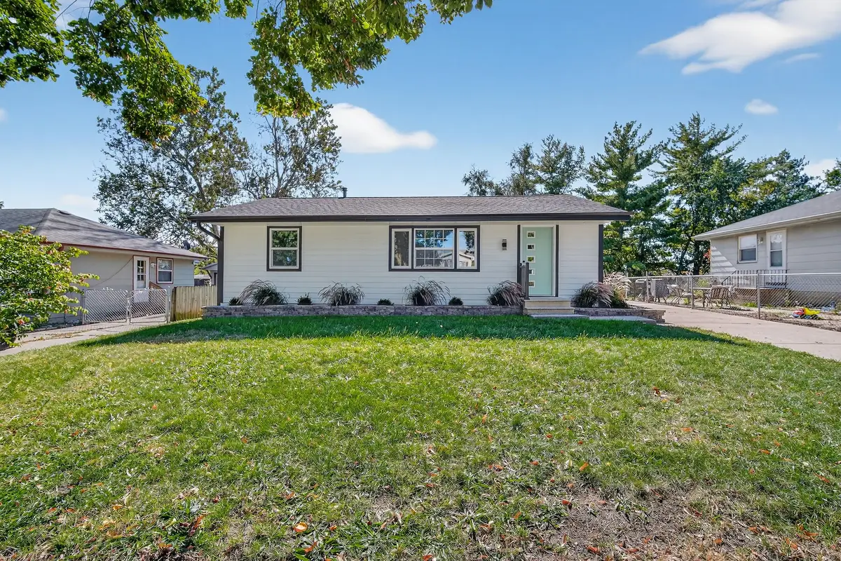 4237 Grandview Avenue, Des Moines, IA 50317 - Image #1
