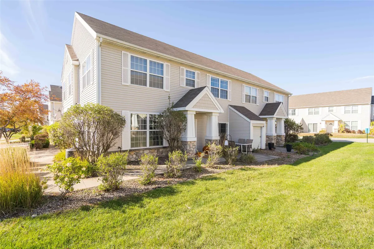 1008 NE Greenview Drive, Ankeny, IA 50021 - Image #1