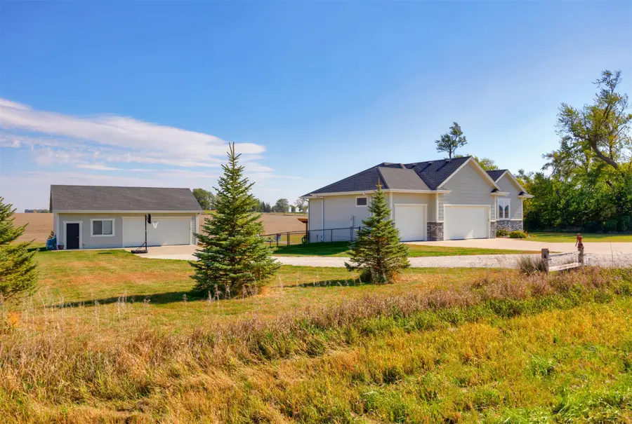 17914 N Avenue, Minburn, IA 50167 - Image #3