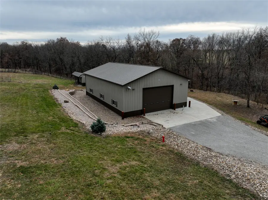 23831 130th Avenue, Centerville, IA 52544 - Image #2