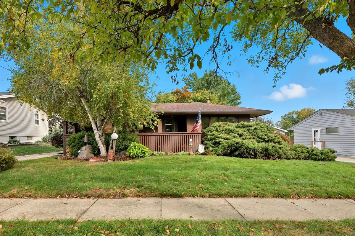 2718 Richmond Avenue, Des Moines, IA 50317 - Image #1