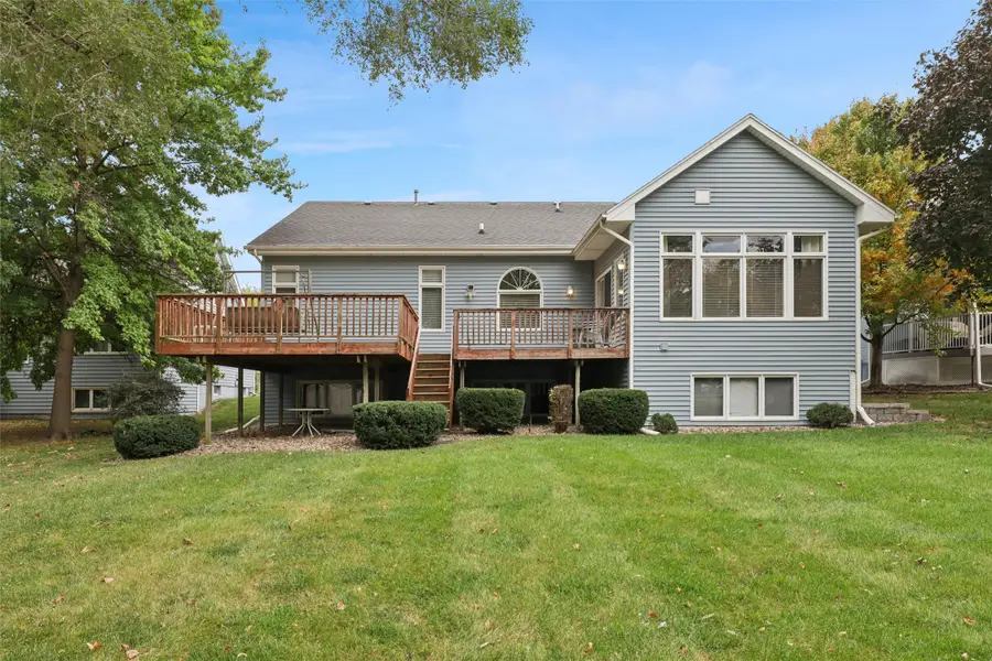 4327 101st Street, Urbandale, IA 50322 - Image #2